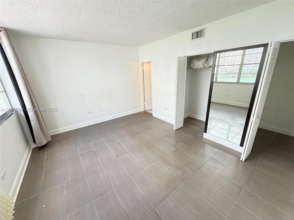 Real estate property located at 801 Brickell Bay Dr #761, Miami-dade, The Four Ambassadors Cond, Miami, FL