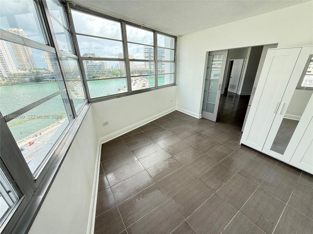 Real estate property located at 801 Brickell Bay Dr #761, Miami-dade, The Four Ambassadors Cond, Miami, FL