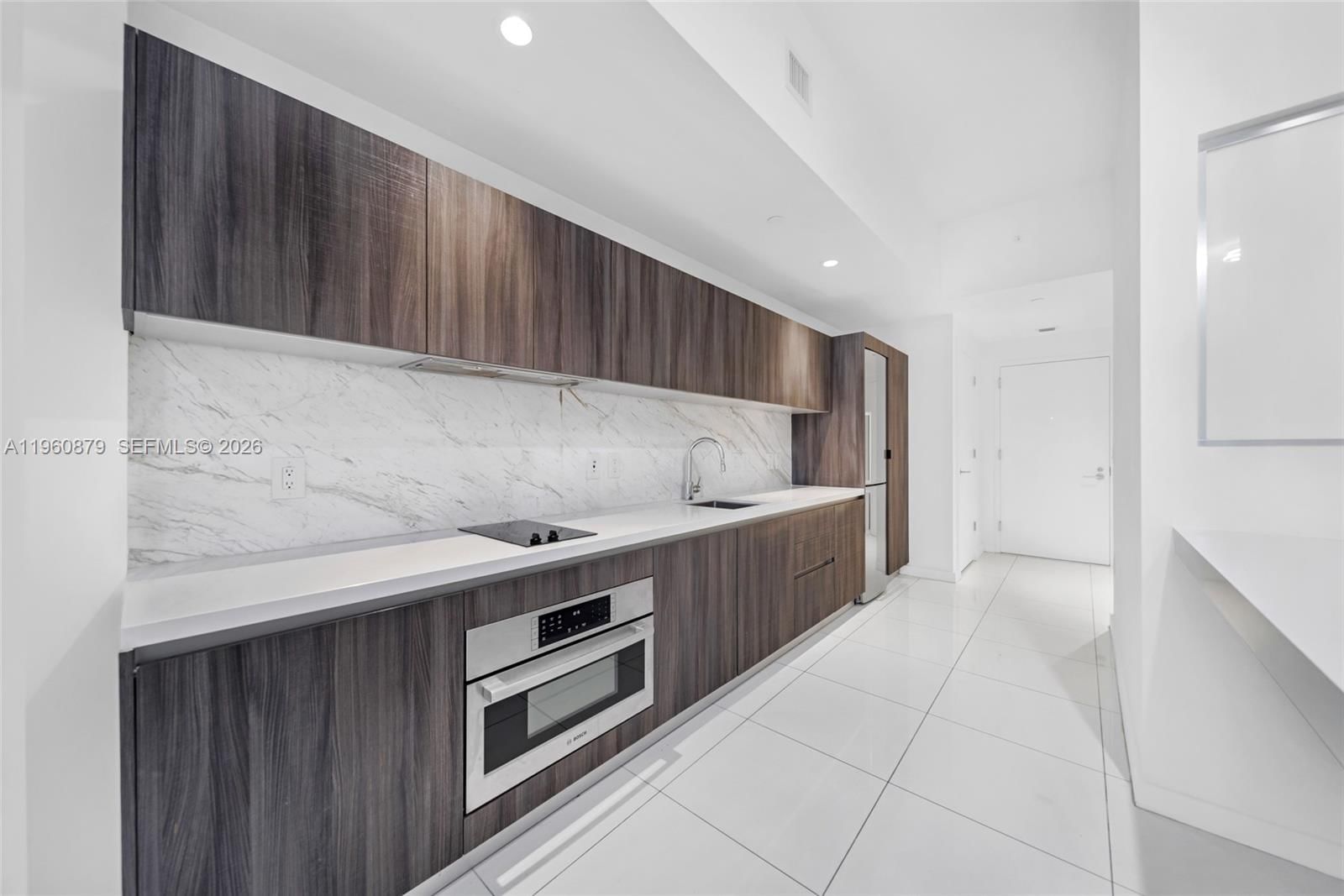 Real estate property located at 851 1st Ave #204, Miami-dade, Paramount Miami Worldcent, Miami, FL