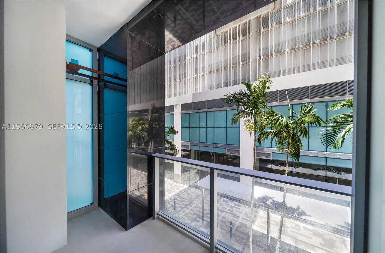 Real estate property located at 851 1st Ave #204, Miami-dade, Paramount Miami Worldcent, Miami, FL
