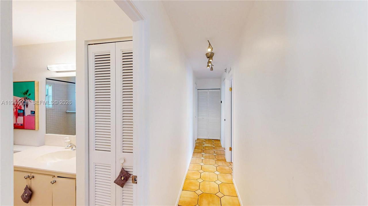 Real estate property located at 9614 134th Ct, Miami-dade, Calusa Club Estates 3rd A, Miami, FL