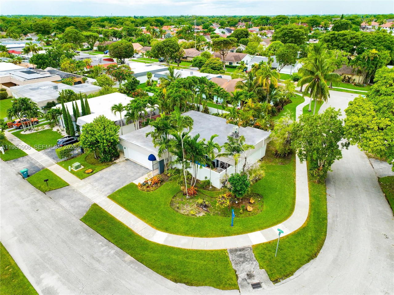 Real estate property located at 9614 134th Ct, Miami-dade, Calusa Club Estates 3rd A, Miami, FL