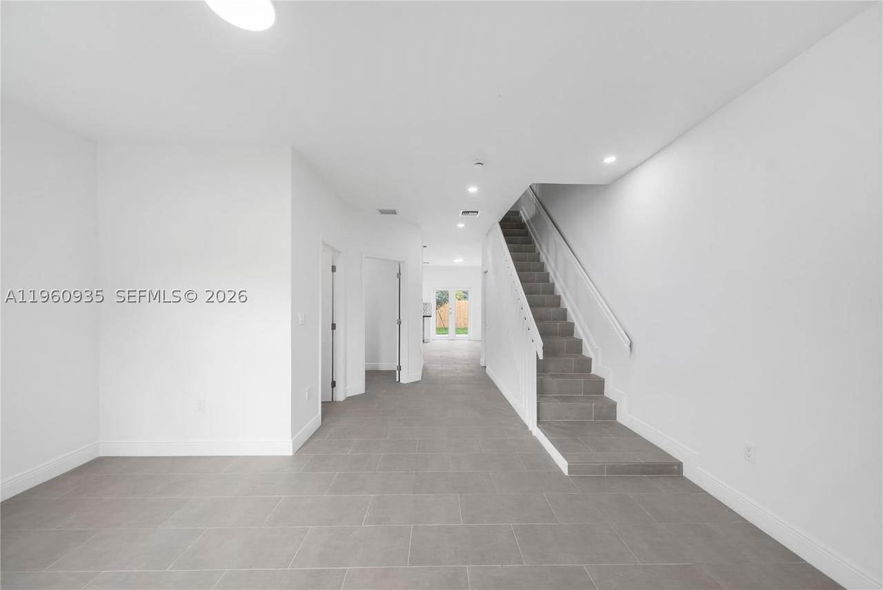 Real estate property located at 529 56th St, Miami-dade, Buena Vista Gardens, Miami, FL