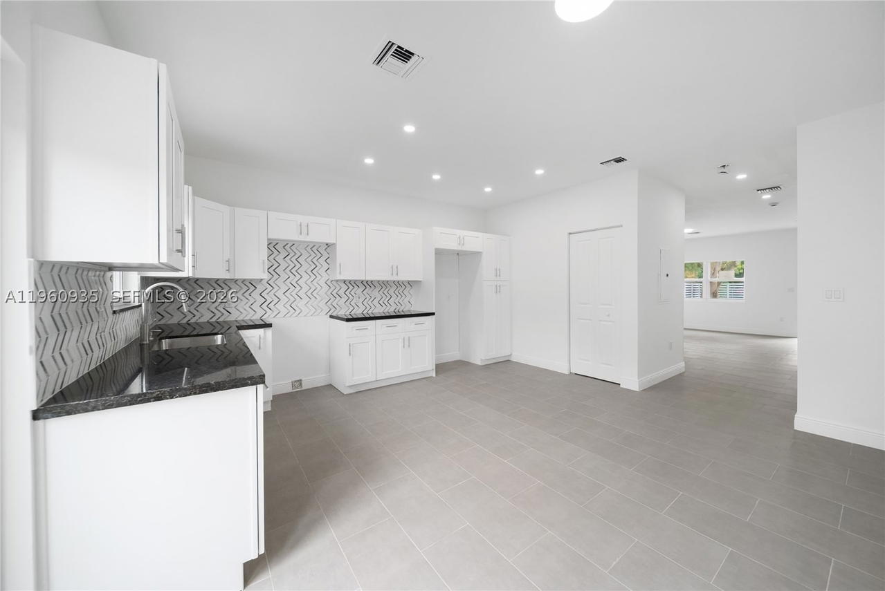 Real estate property located at 529 56th St, Miami-dade, Buena Vista Gardens, Miami, FL