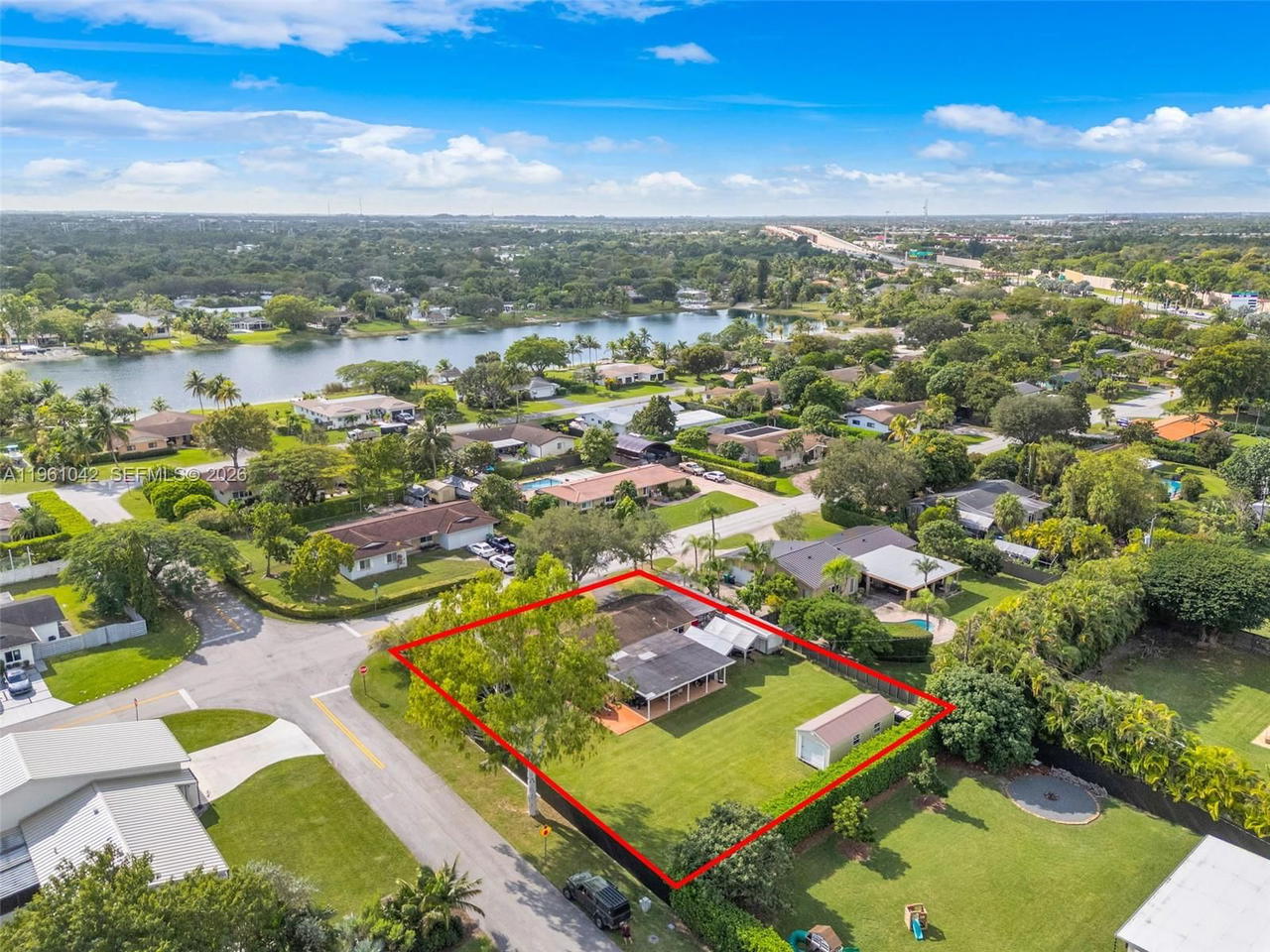Real estate property located at 10901 116th St, Miami-dade, Kendall Estates, Miami, FL