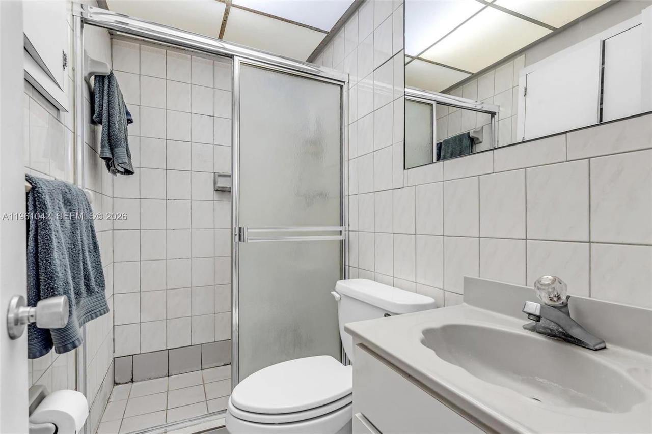 Real estate property located at 10901 116th St, Miami-dade, Kendall Estates, Miami, FL