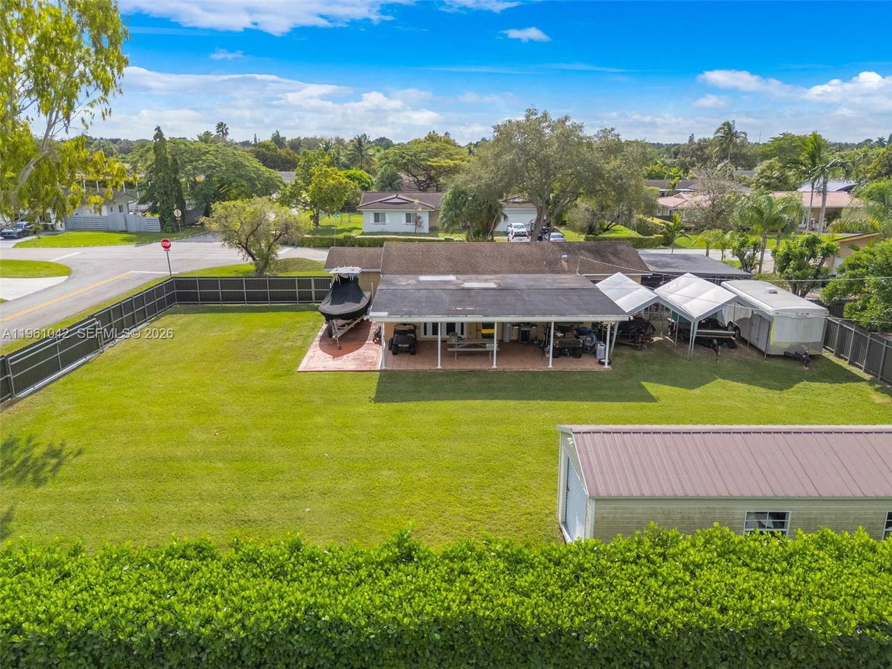 Real estate property located at 10901 116th St, Miami-dade, Kendall Estates, Miami, FL