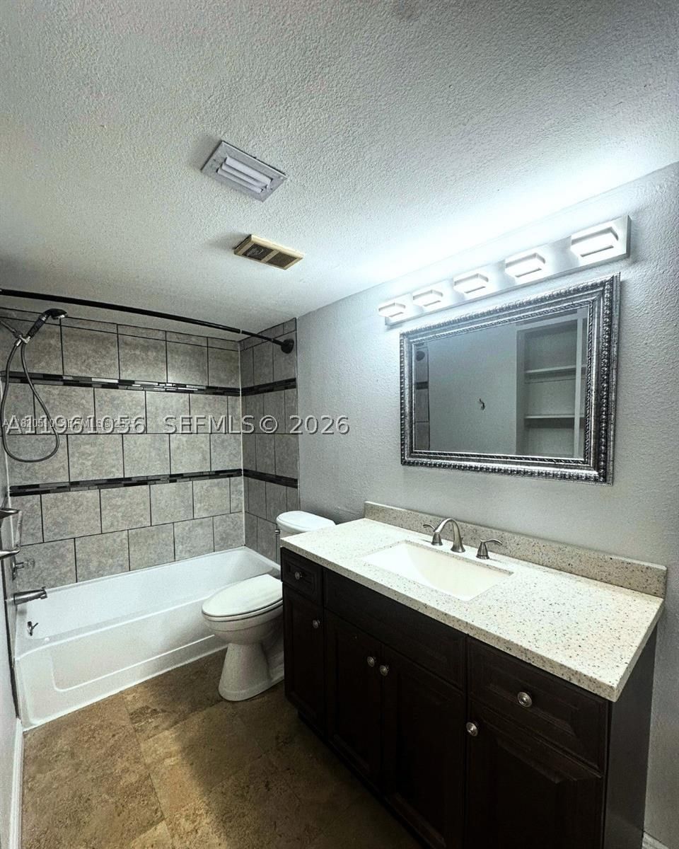 Real estate property located at 12760 Vista Isles Dr #715, Broward, Isles At Lago Mar Condo, Sunrise, FL
