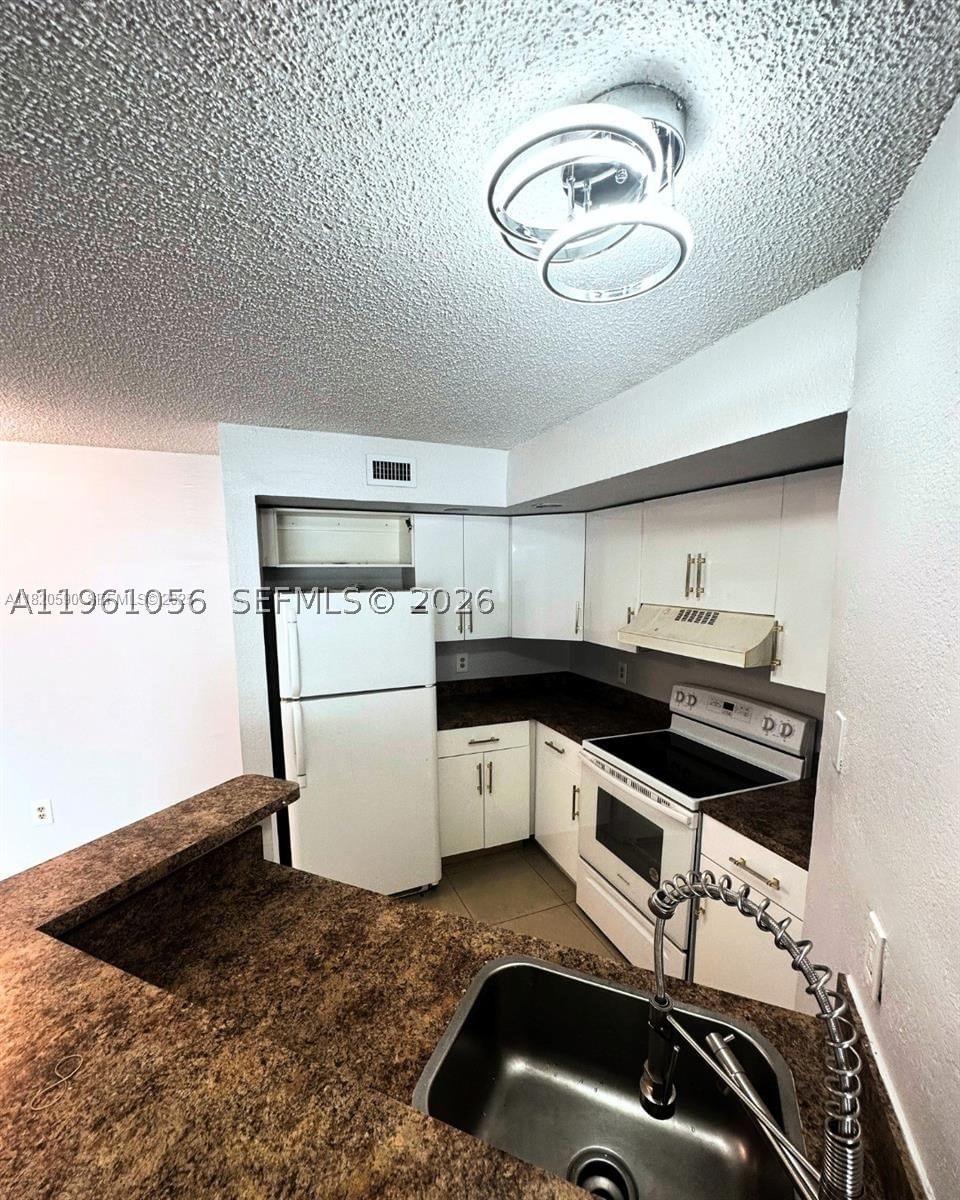 Real estate property located at 12760 Vista Isles Dr #715, Broward, Isles At Lago Mar Condo, Sunrise, FL