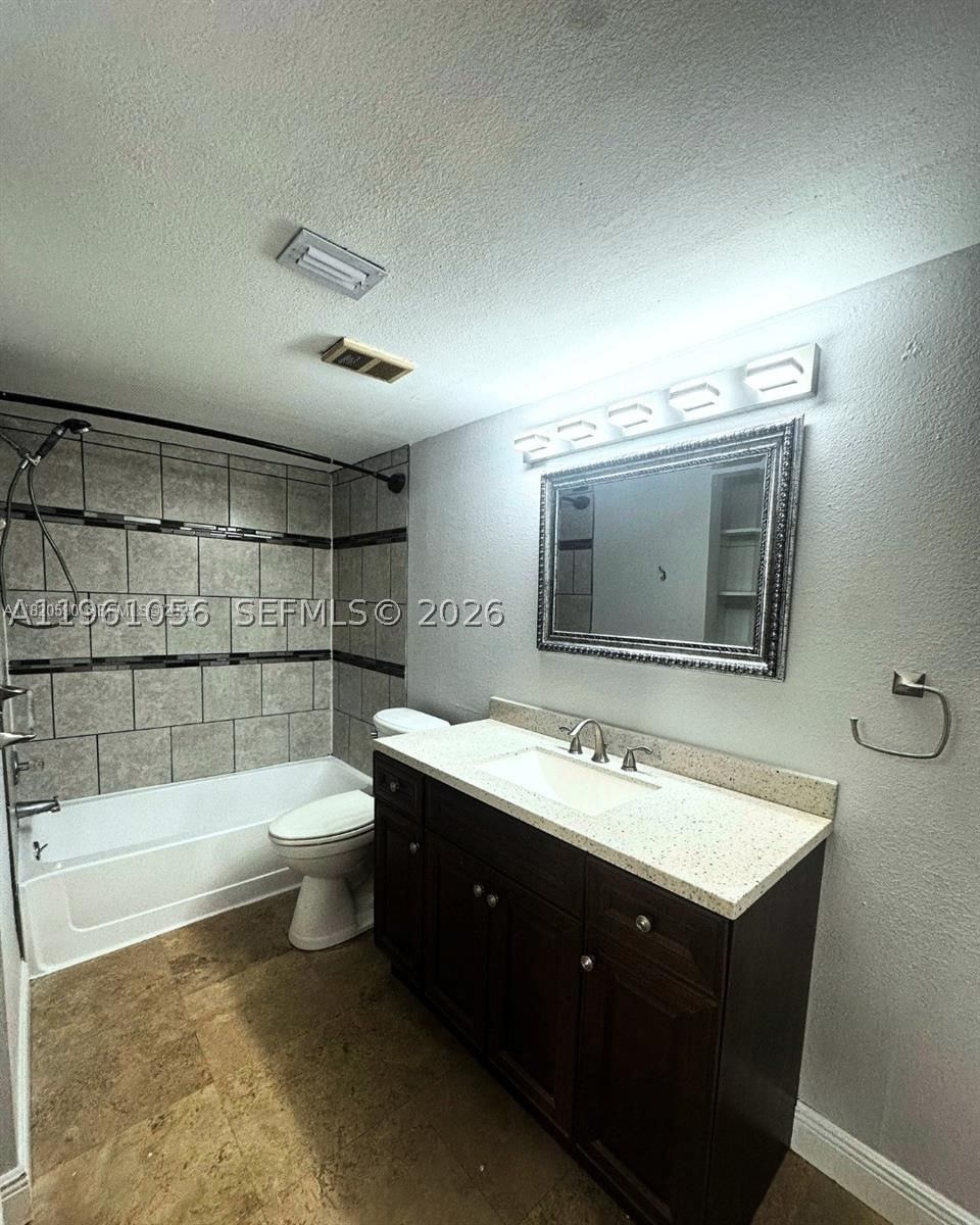 Real estate property located at 12760 Vista Isles Dr #715, Broward, Isles At Lago Mar Condo, Sunrise, FL