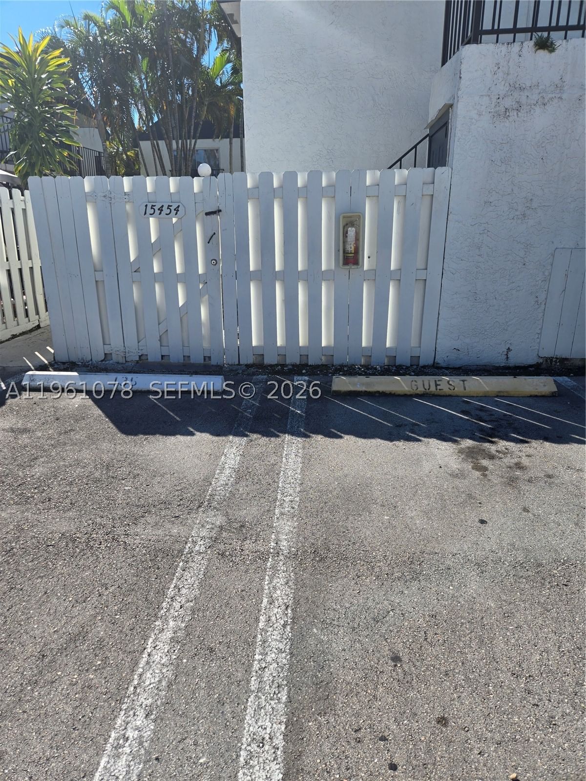 Real estate property located at 15454 85th Ln #135, Miami-dade, Olympian Gdn Condo, Miami, FL