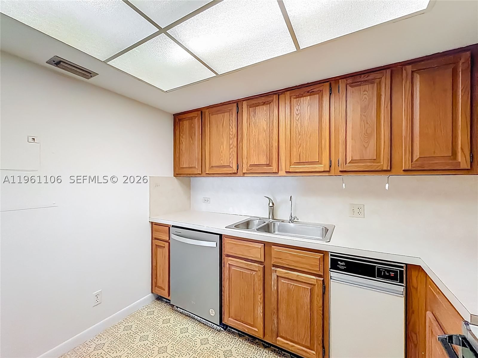 Real estate property located at 1710 Ocean Ln #404, Broward, Lago Mar North Lodge Cond, Fort Lauderdale, FL