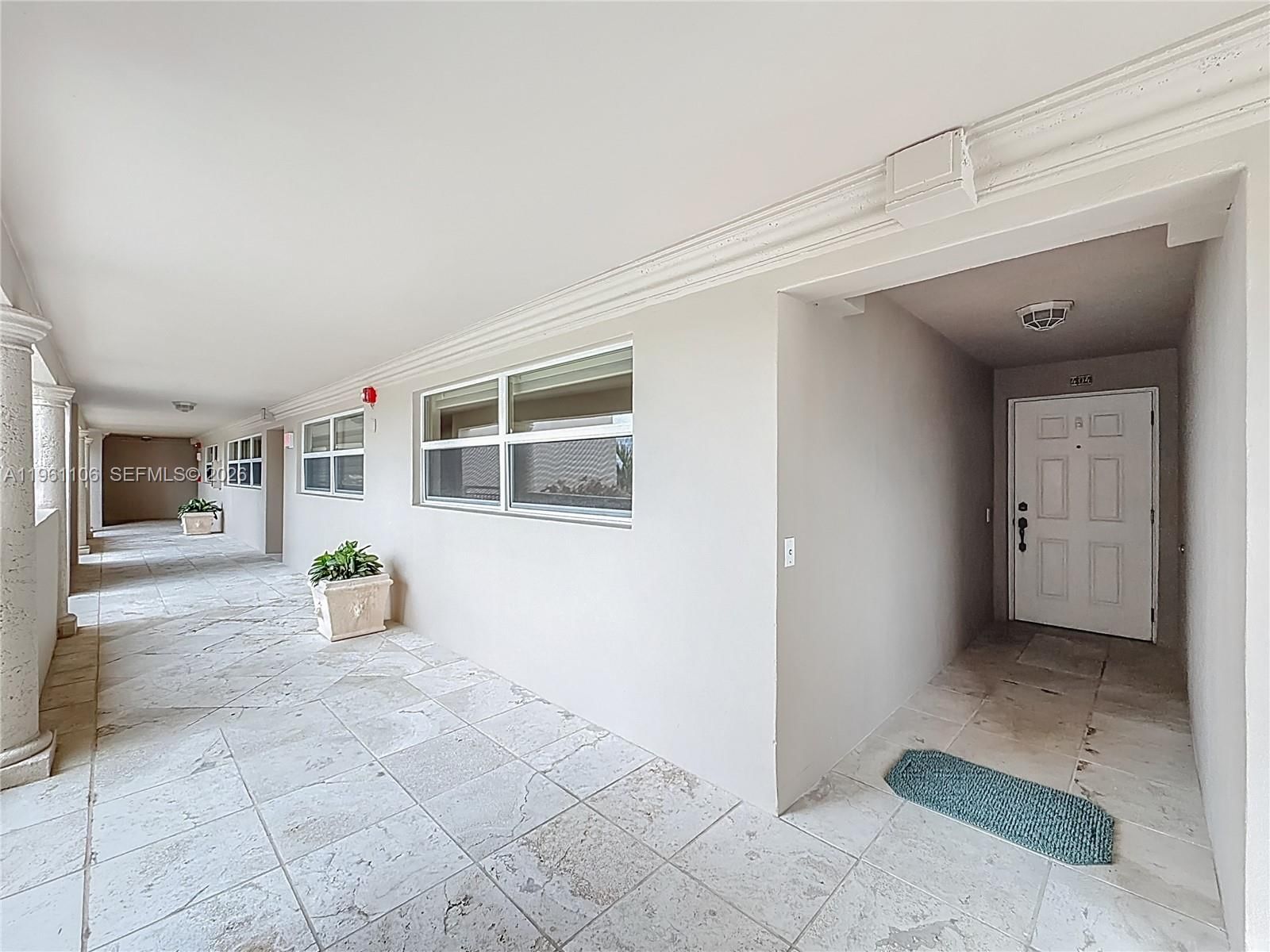 Real estate property located at 1710 Ocean Ln #404, Broward, Lago Mar North Lodge Cond, Fort Lauderdale, FL