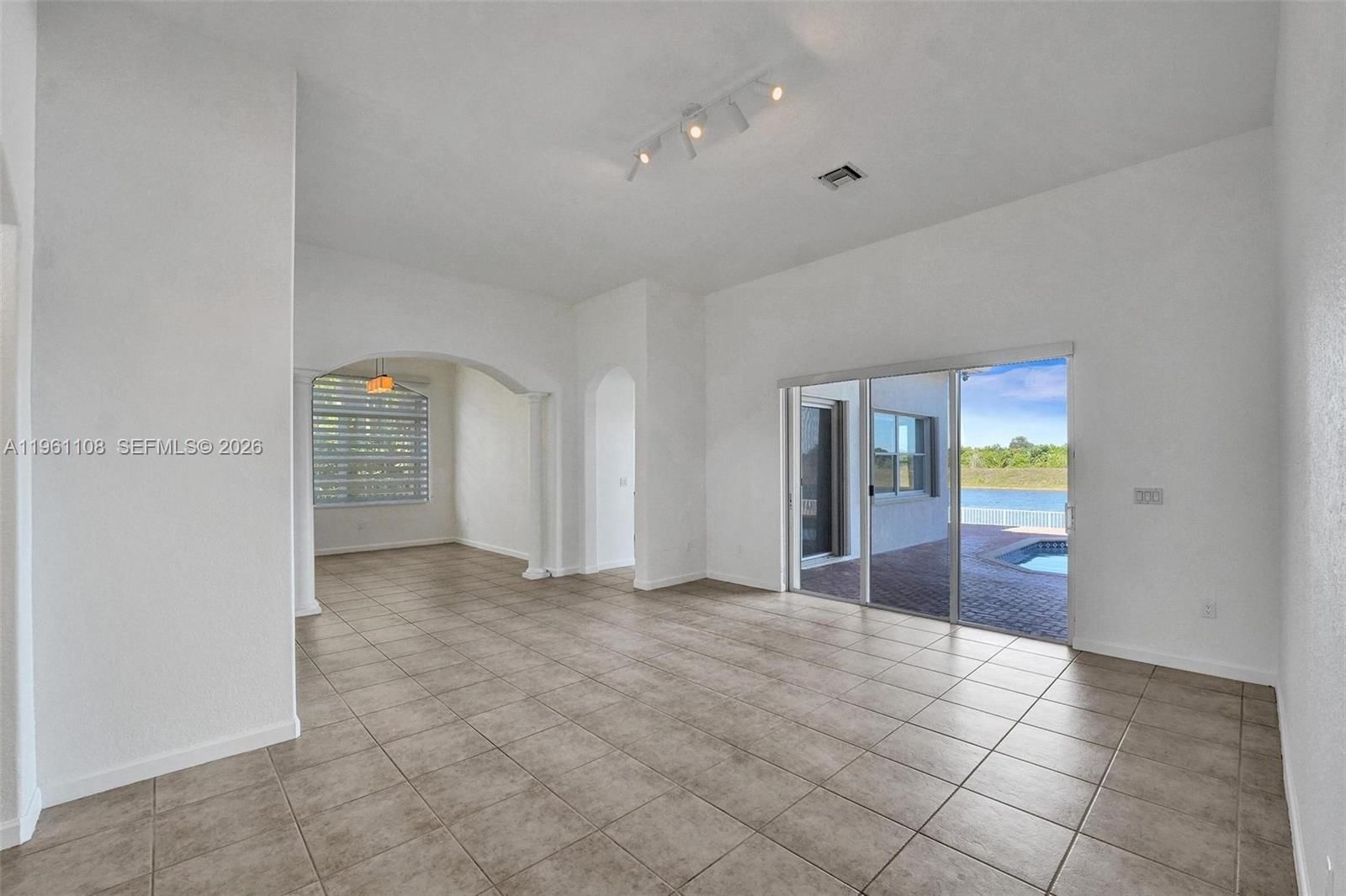 Real estate property located at 3360 195th Ter, Broward, Sunset Lakes Grand Isle, Miramar, FL