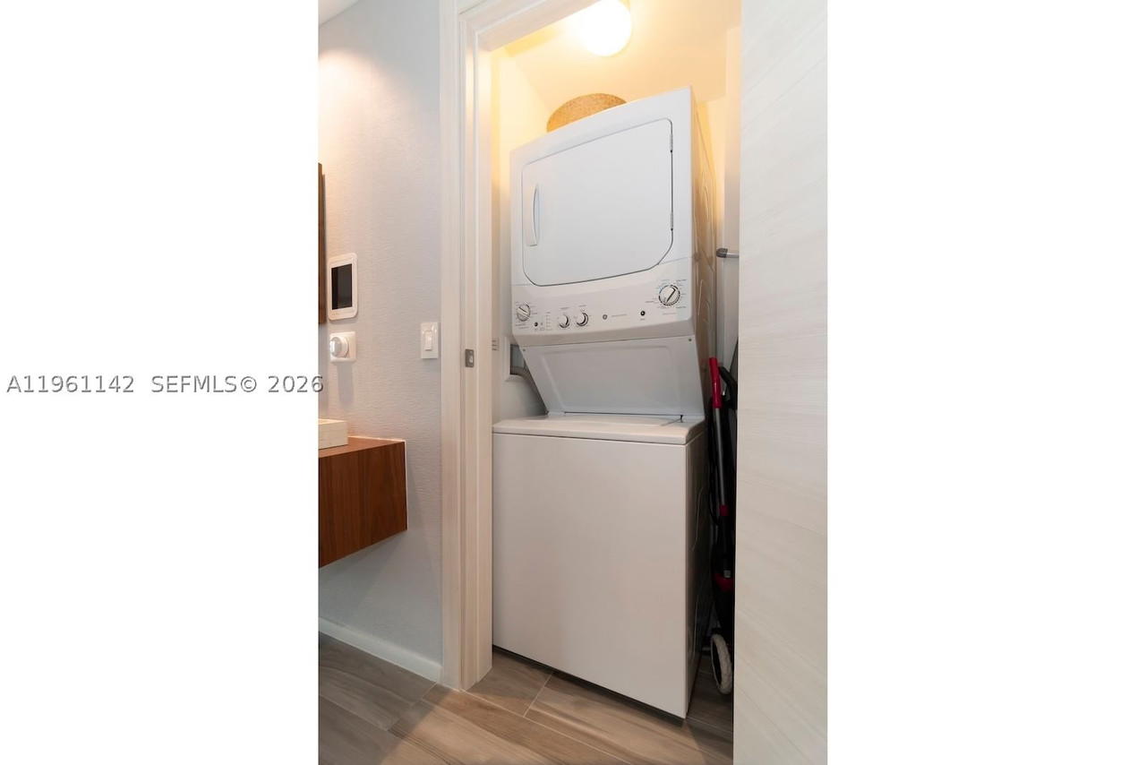 Real estate property located at 801 Miami Ave #3803, Miami-dade, Sls Lux Brickell, Miami, FL