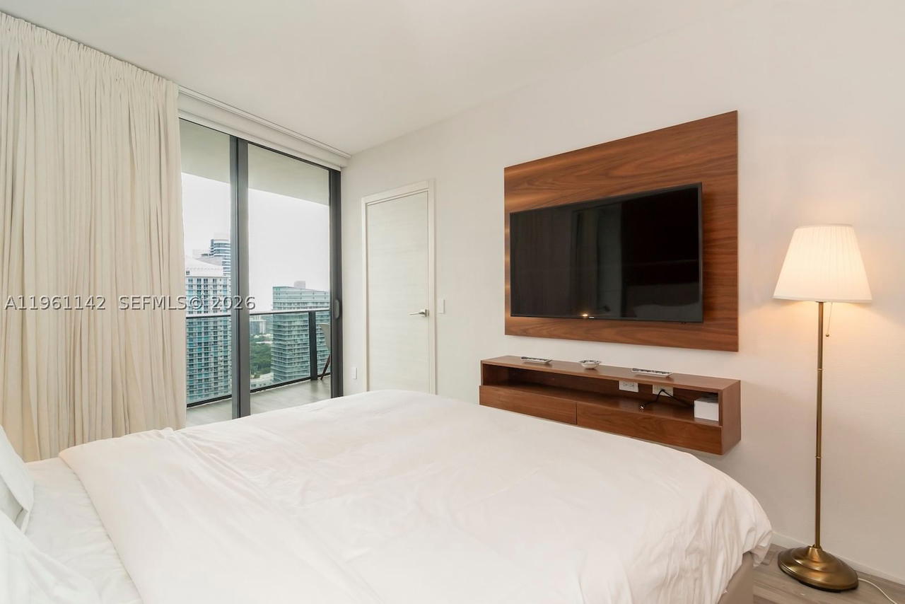Real estate property located at 801 Miami Ave #3803, Miami-dade, Sls Lux Brickell, Miami, FL
