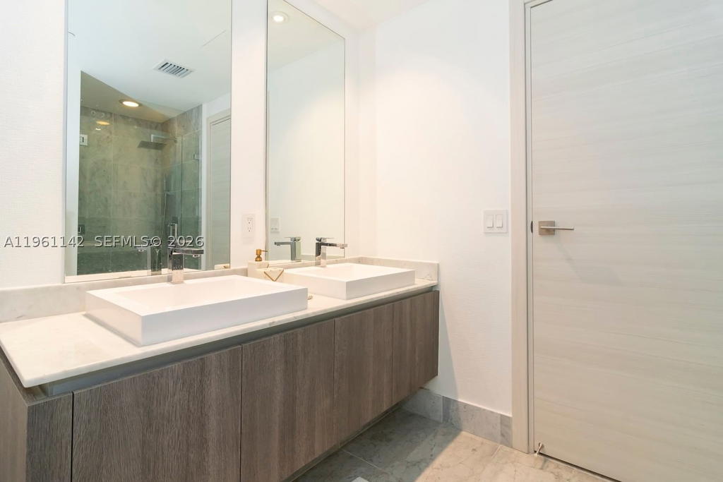 Real estate property located at 801 Miami Ave #3803, Miami-dade, Sls Lux Brickell, Miami, FL