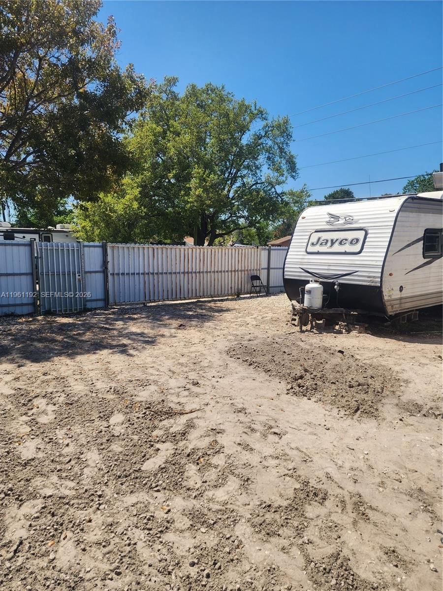 Real estate property located at 8355 21st Ave, Miami-dade, Pl Of North Haven, Miami, FL