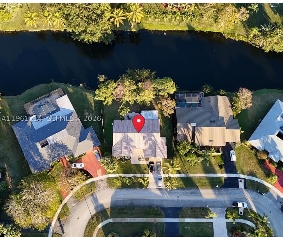 Real estate property located at 570 Royal Poinciana Ct, Broward, Bonaventure Lakes, Weston, FL