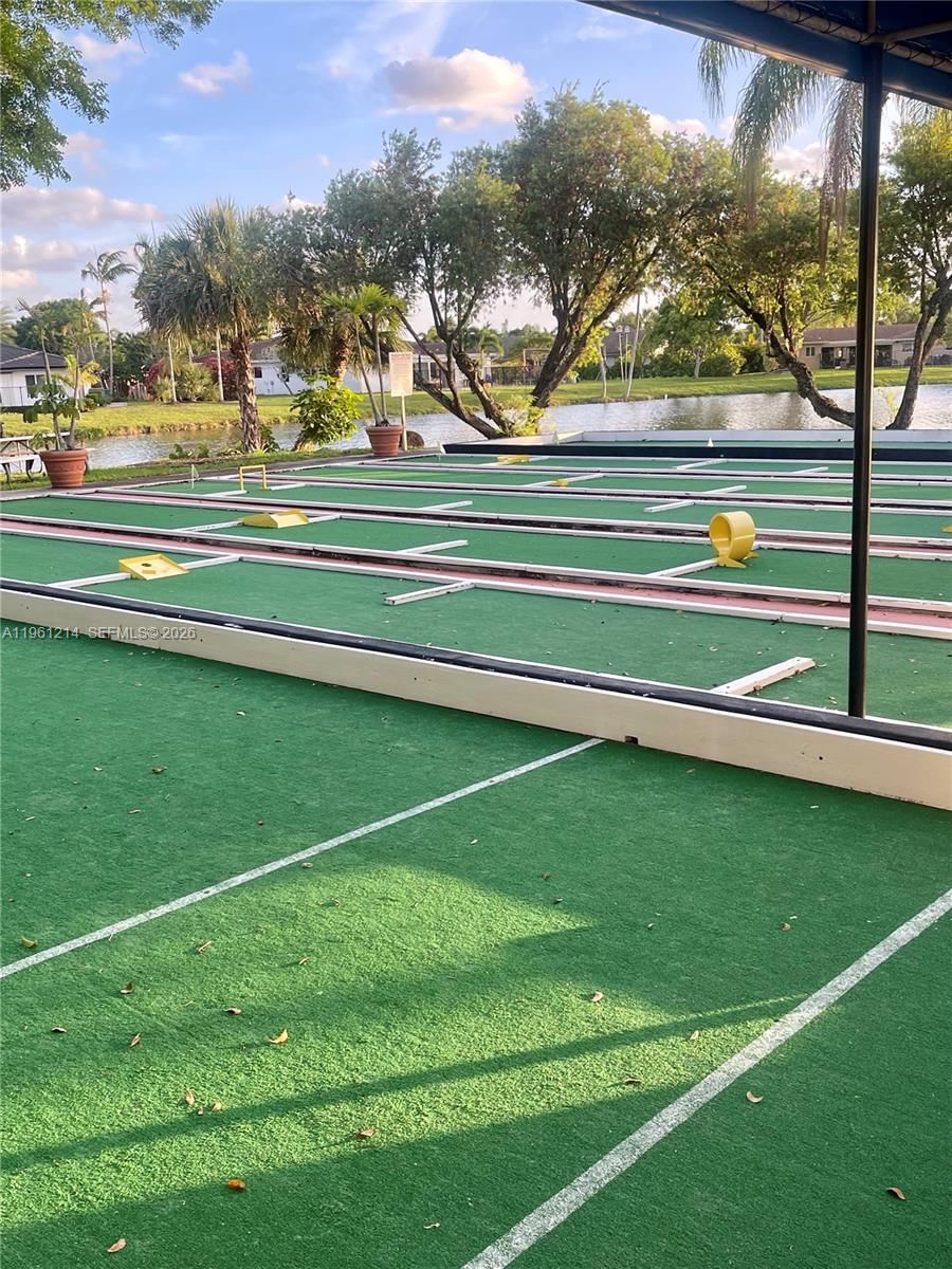 Real estate property located at 570 Royal Poinciana Ct, Broward, Bonaventure Lakes, Weston, FL