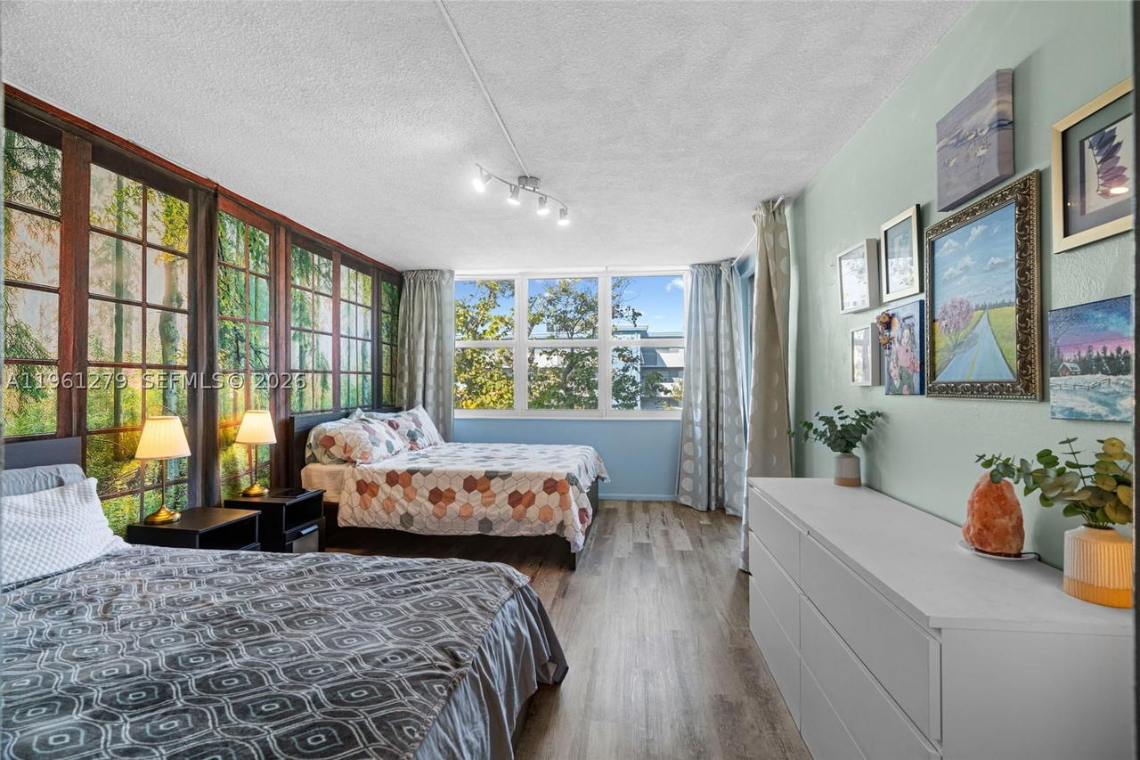 Real estate property located at 1690 191st St #314-1, Miami-dade, Jade Winds Group Bamboo G, Miami, FL