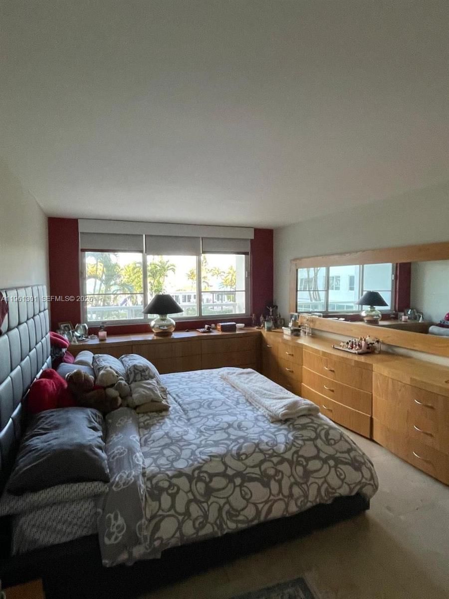 Real estate property located at 5005 Collins Ave #212, Miami-dade, The Carriage Club North C, Miami Beach, FL