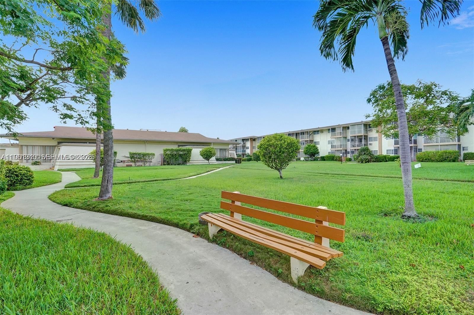 Real estate property located at 16750 14th Ave #202, Miami-dade, Mar-len Gardens No 11 Cor, Miami, FL