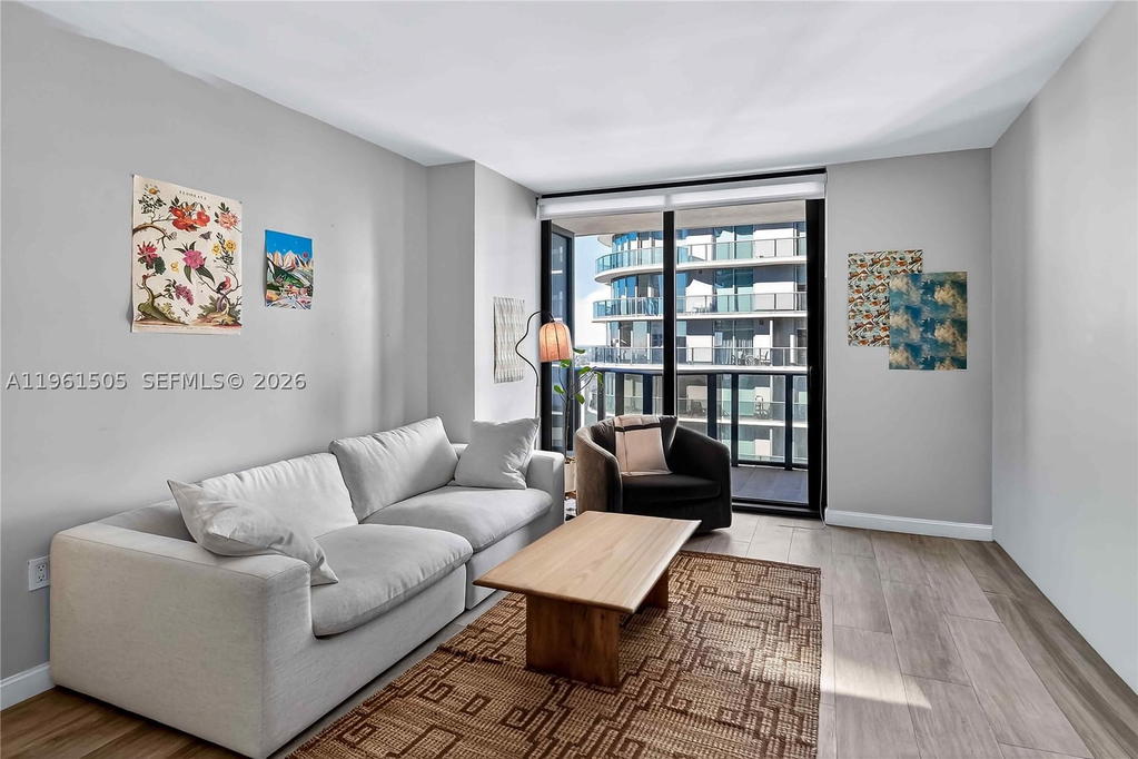 Real estate property located at 45 9th St #3807, Miami-dade, Brickell Heights East Con, Miami, FL