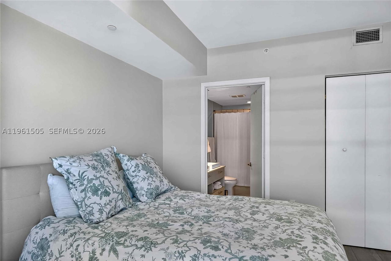 Real estate property located at 45 9th St #3807, Miami-dade, Brickell Heights East Con, Miami, FL
