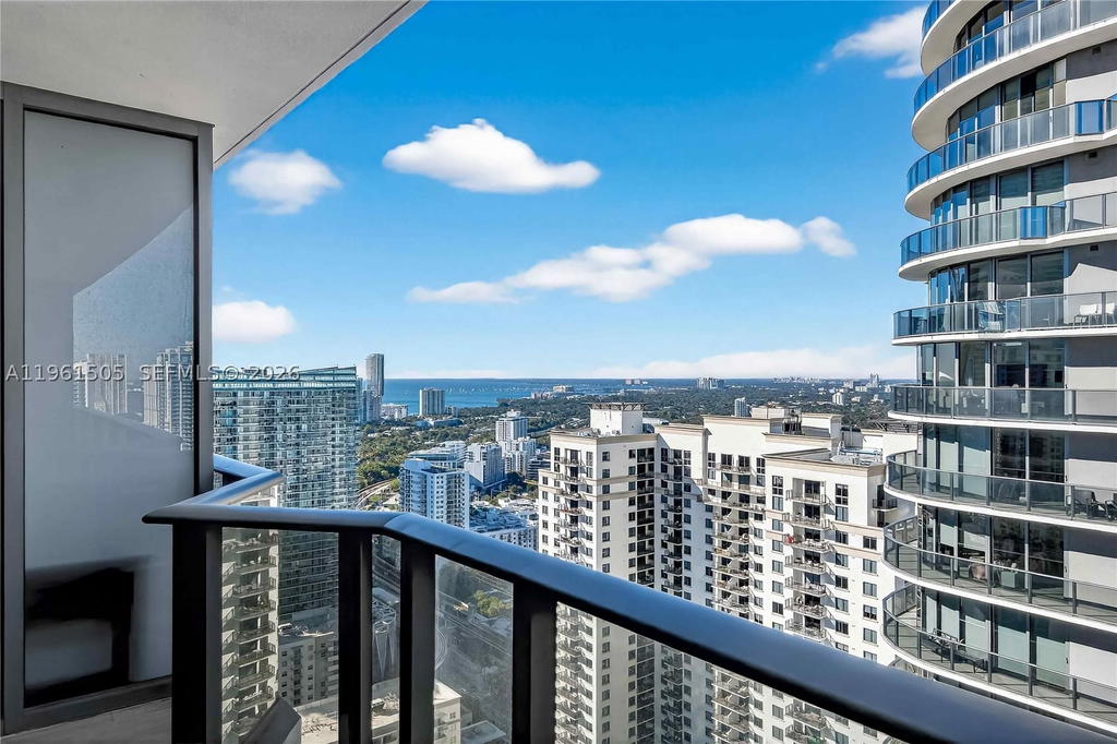 Real estate property located at 45 9th St #3807, Miami-dade, Brickell Heights East Con, Miami, FL