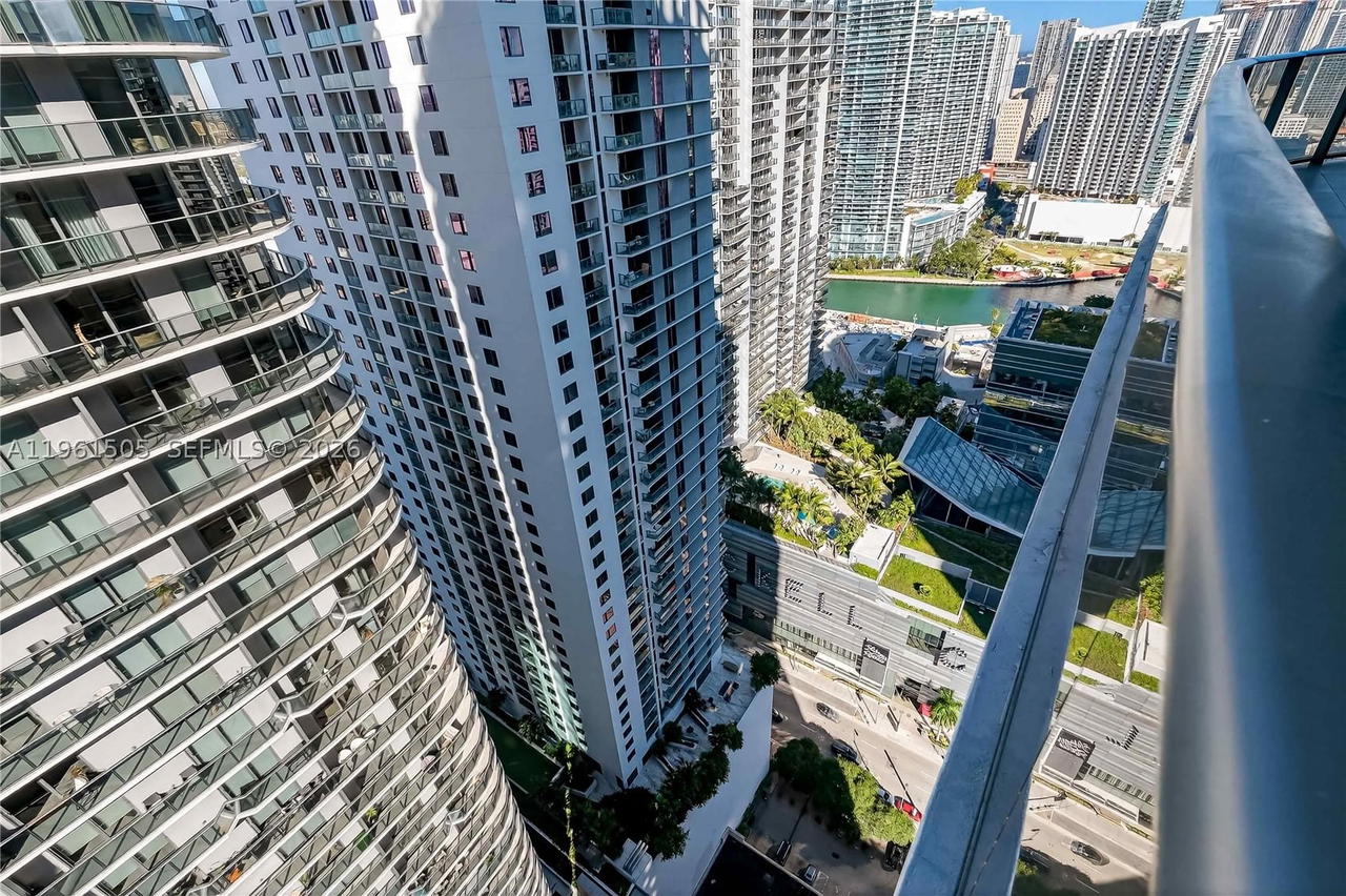 Real estate property located at 45 9th St #3807, Miami-dade, Brickell Heights East Con, Miami, FL