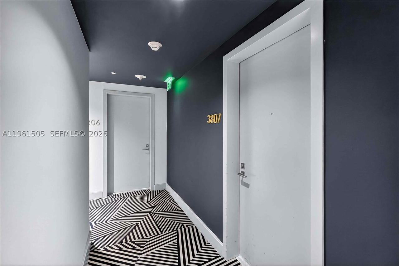 Real estate property located at 45 9th St #3807, Miami-dade, Brickell Heights East Con, Miami, FL