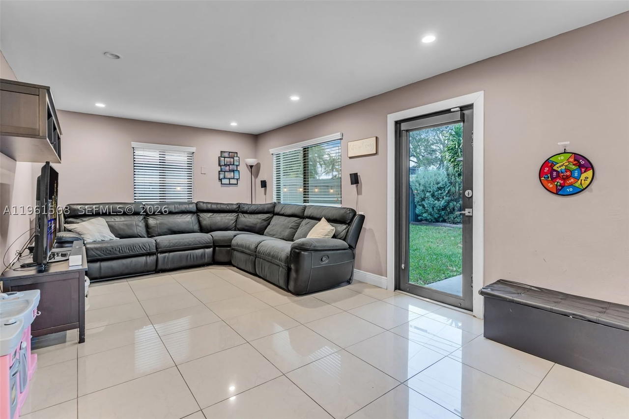 Real estate property located at 7585 28th St, Miami-dade, Central Miami Part 7, Miami, FL