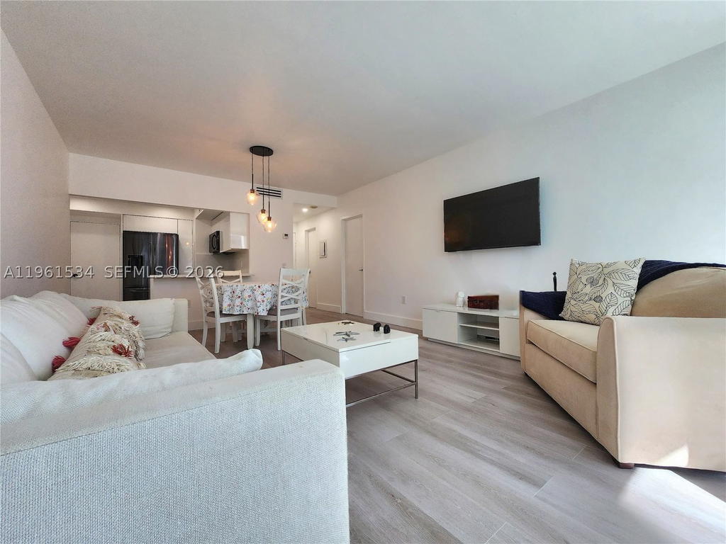 Real estate property located at 3505 Ocean Dr #218, Broward, Alexander Towers Condo, Hollywood, FL