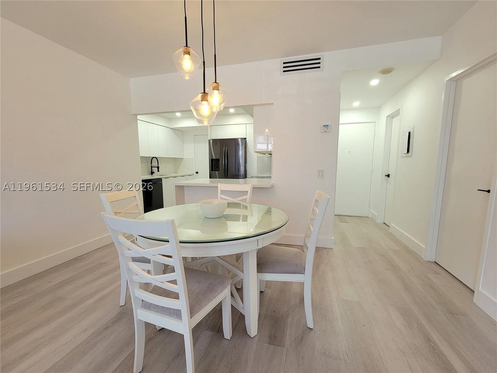 Real estate property located at 3505 Ocean Dr #218, Broward, Alexander Towers Condo, Hollywood, FL
