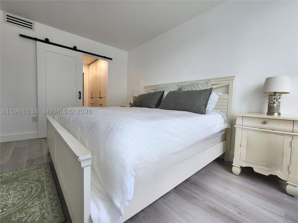 Real estate property located at 3505 Ocean Dr #218, Broward, Alexander Towers Condo, Hollywood, FL