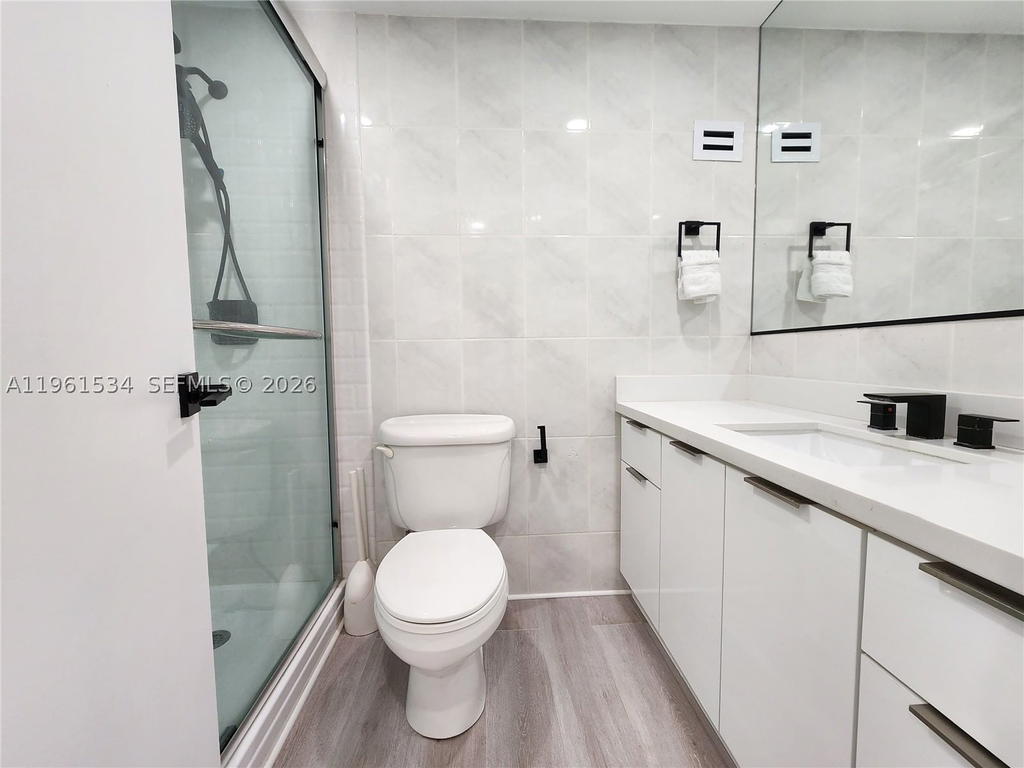 Real estate property located at 3505 Ocean Dr #218, Broward, Alexander Towers Condo, Hollywood, FL