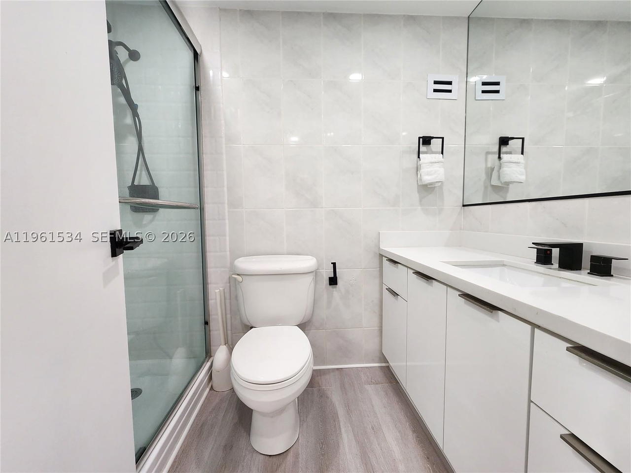 Real estate property located at 3505 Ocean Dr #218, Broward, Alexander Towers Condo, Hollywood, FL