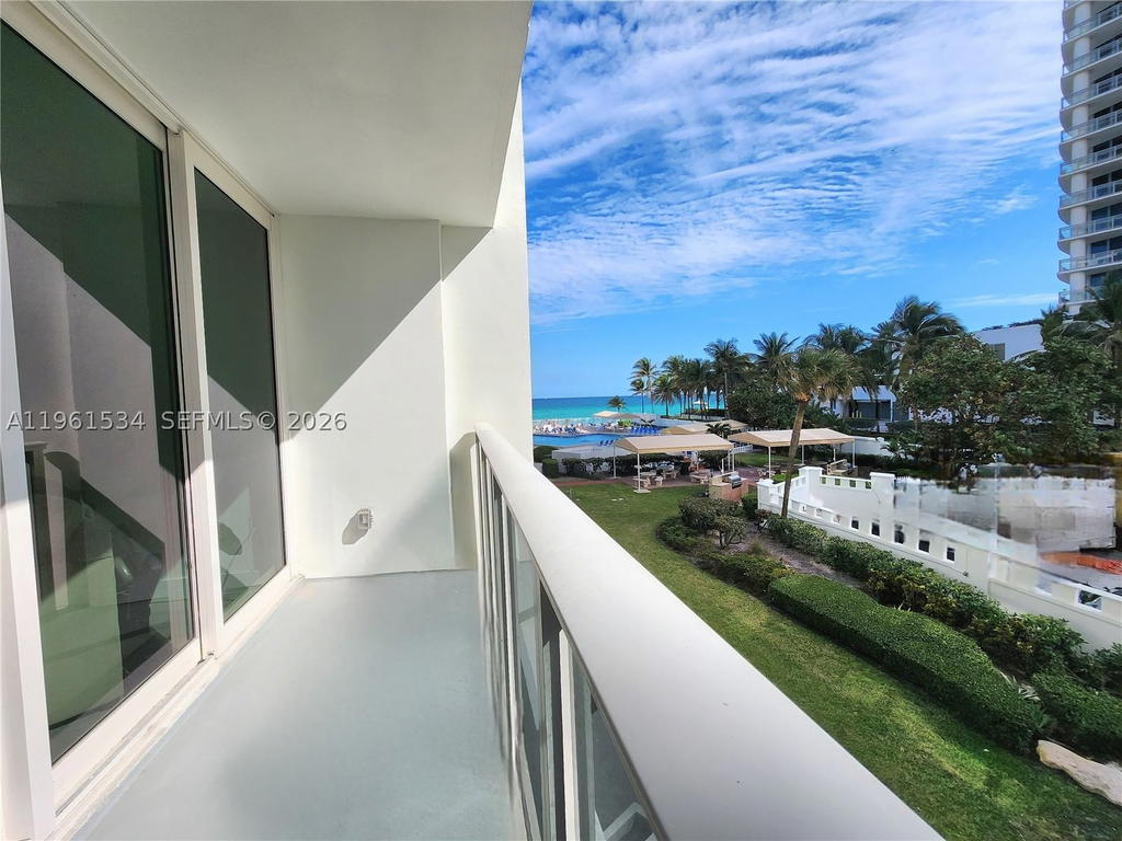 Real estate property located at 3505 Ocean Dr #218, Broward, Alexander Towers Condo, Hollywood, FL