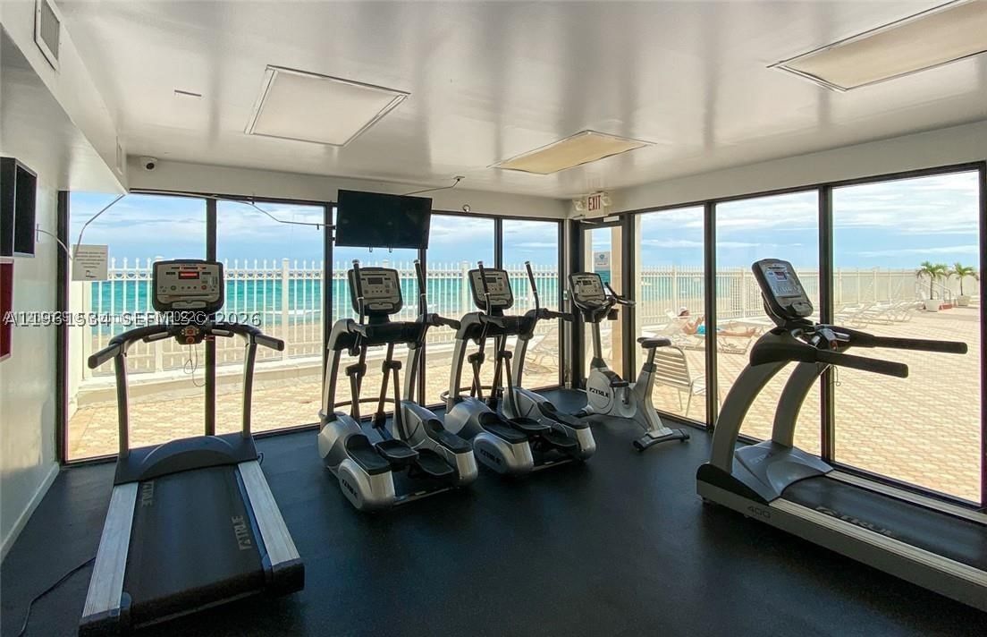 Real estate property located at 3505 Ocean Dr #218, Broward, Alexander Towers Condo, Hollywood, FL