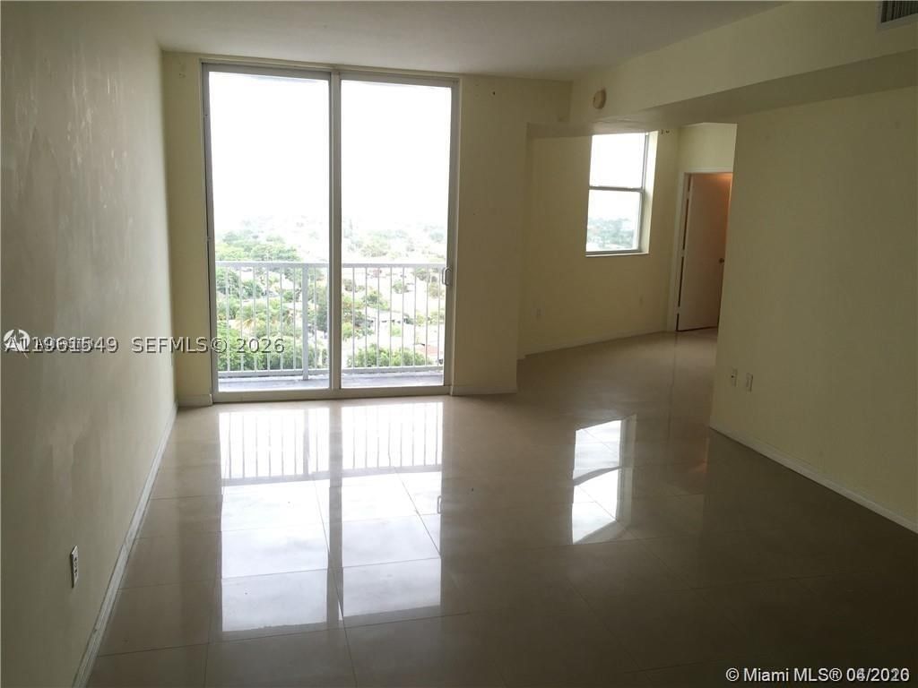 Real estate property located at 1 Glen Royal Pkwy #1404, Miami-dade, Altos De Miami Condo, Miami, FL