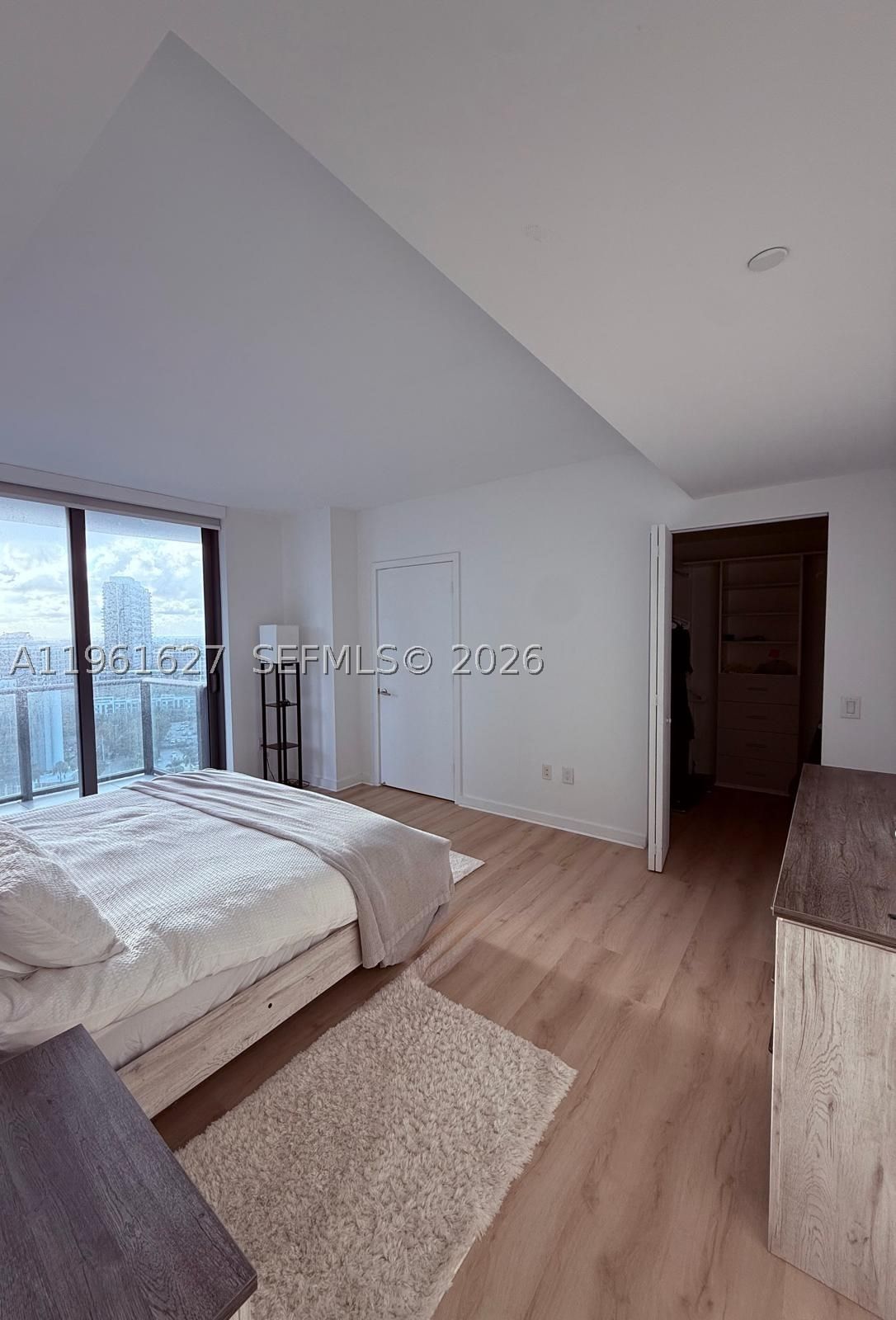 Real estate property located at 501 31st St #1808, Miami-dade, Paraiso Bayviews Condo, Miami, FL