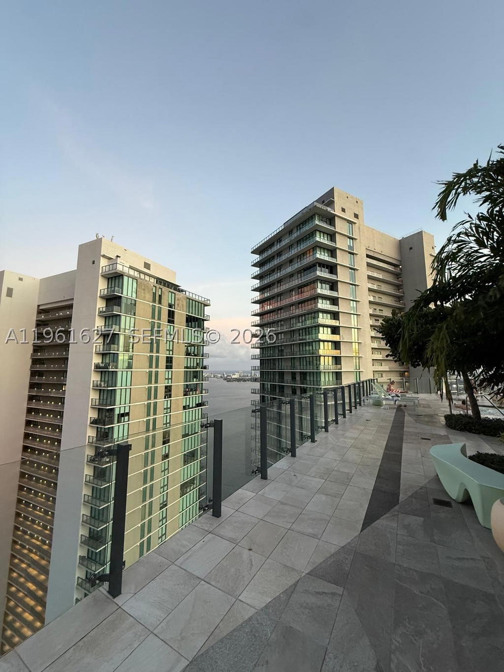 Real estate property located at 501 31st St #1808, Miami-dade, Paraiso Bayviews Condo, Miami, FL