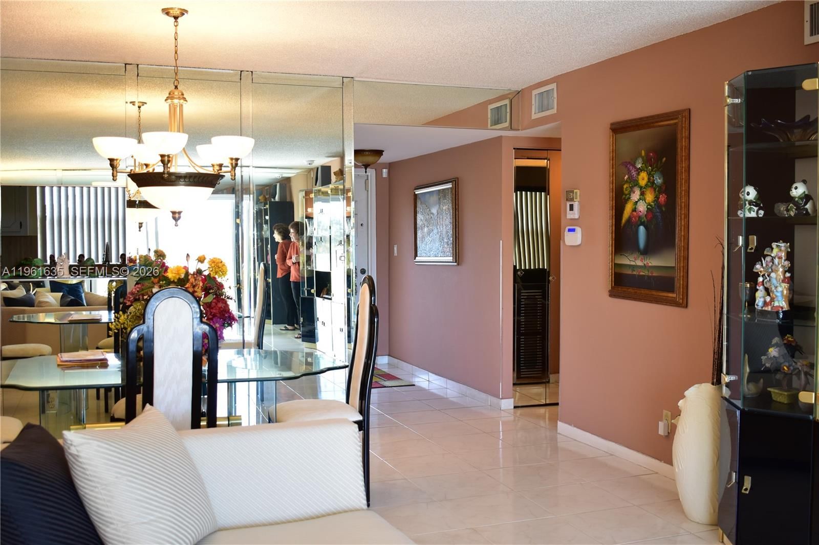 Real estate property located at 9201 Sunrise Lakes Blvd #308, Broward, Sunrise Lakes 108 Condo, Sunrise, FL
