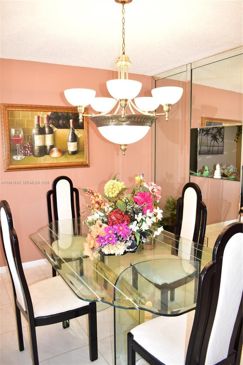 Real estate property located at 9201 Sunrise Lakes Blvd #308, Broward, Sunrise Lakes 108 Condo, Sunrise, FL