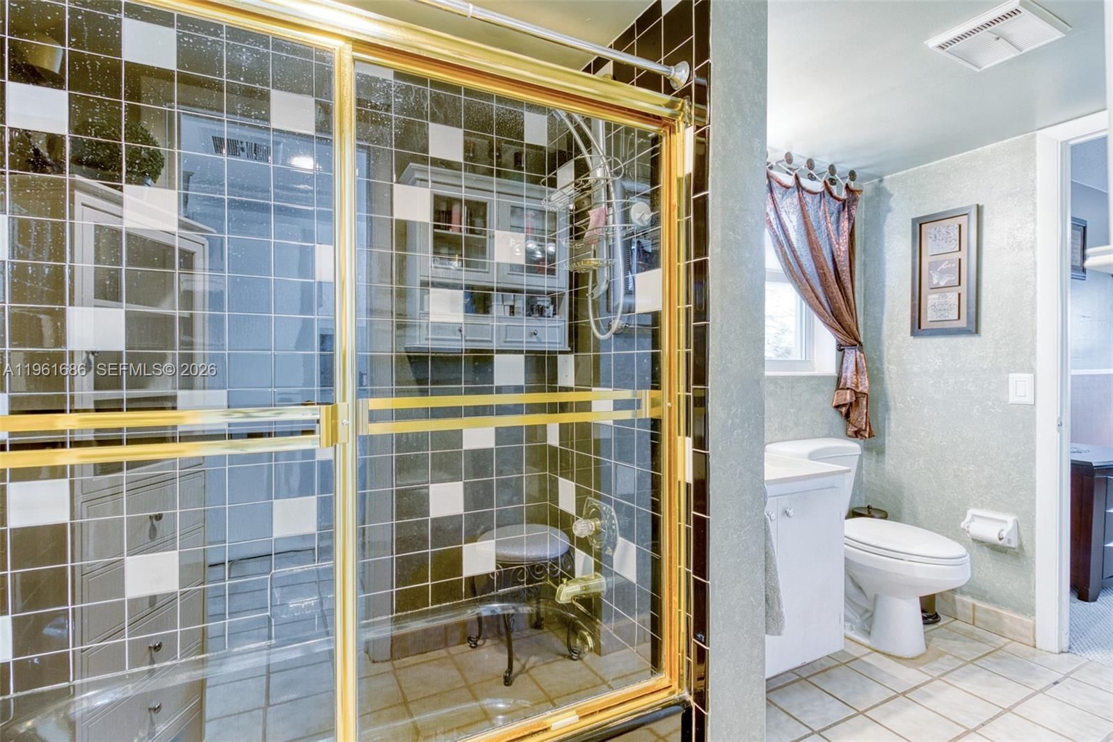 Real estate property located at 1400 57th Ct #301, Broward, Mooring Condo At Pine Cre, Fort Lauderdale, FL