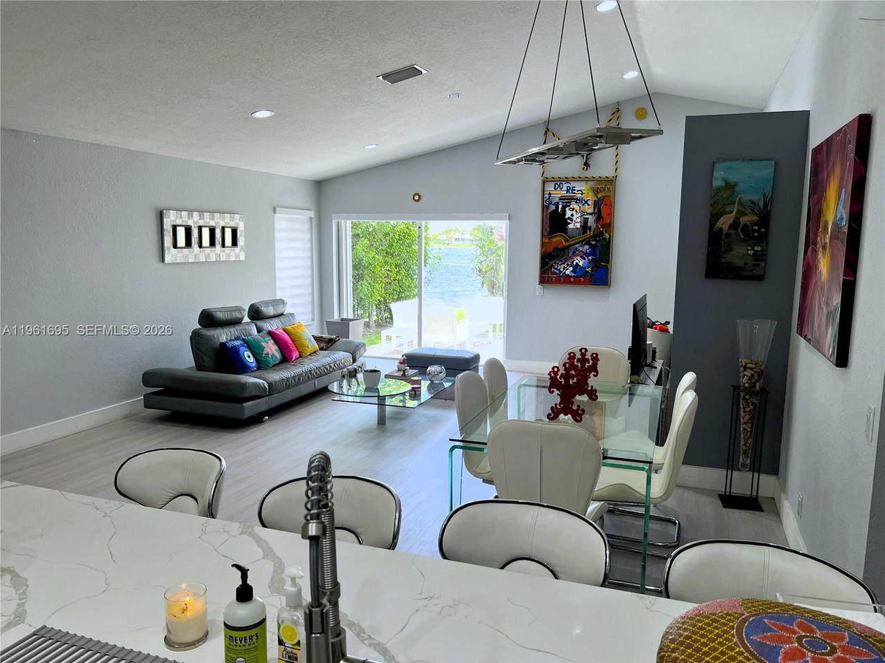 Real estate property located at 1605 Salerno Cir, Broward, Sectors 3 & 4 Boundary Pl, Weston, FL
