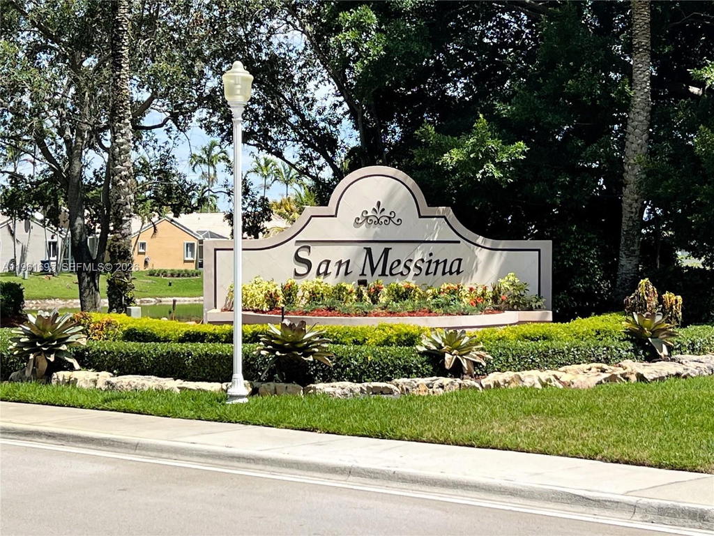 Real estate property located at 1605 Salerno Cir, Broward, Sectors 3 & 4 Boundary Pl, Weston, FL