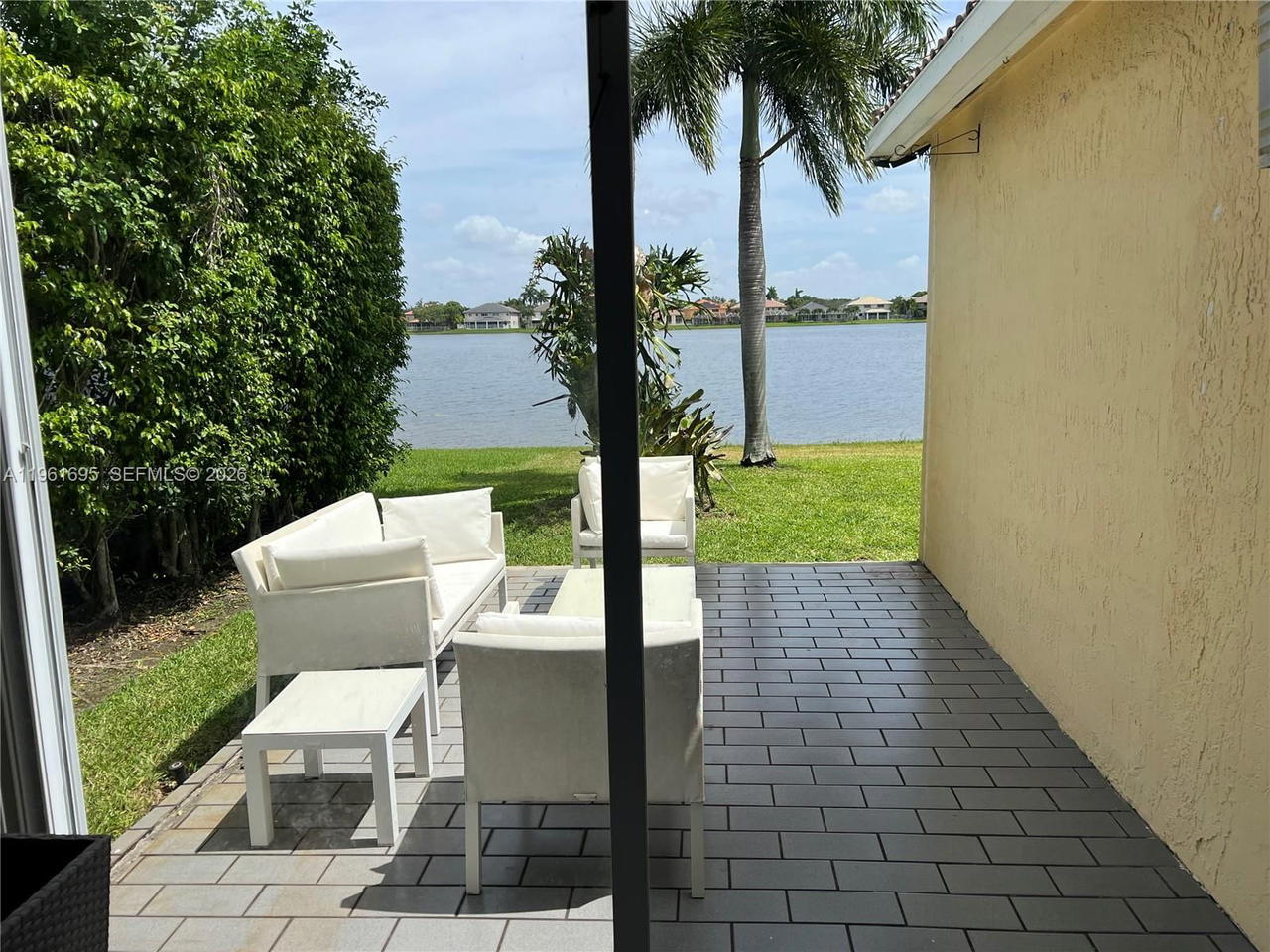 Real estate property located at 1605 Salerno Cir, Broward, Sectors 3 & 4 Boundary Pl, Weston, FL