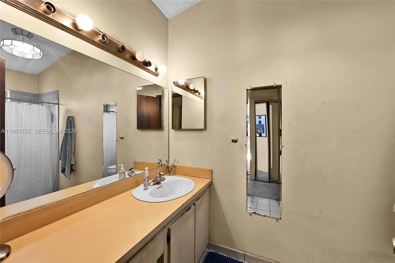 Real estate property located at 13010 119th St, Miami-dade, Shores Lindgren, Miami, FL